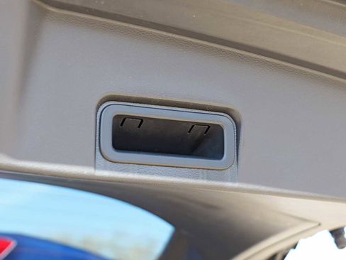 Used 2023 Nissan Rogue S image 30