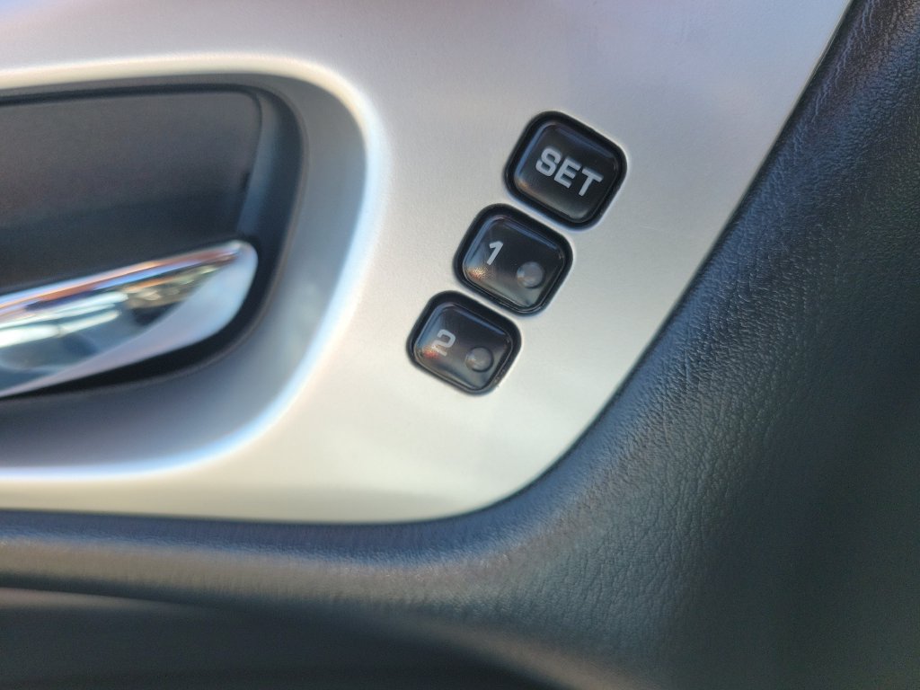 Used 2017 Nissan Pathfinder SL AWD/4WD image 25