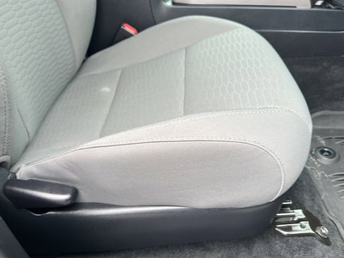 Used 2018 Toyota Tacoma SR5 image 25