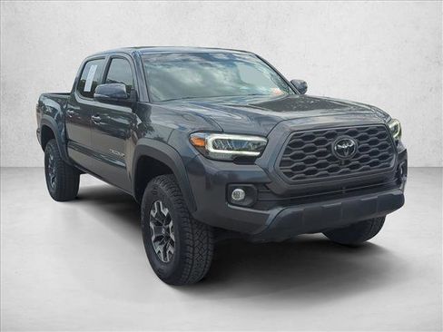 Certified 2022 Toyota Tacoma TRD Off-Road image 3