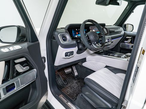 Used 2025 Mercedes-Benz G 63 AMG 4MATIC image 12