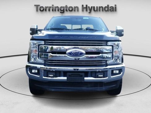 Used 2017 Ford F250 Lariat w/ Chrome Package image 2