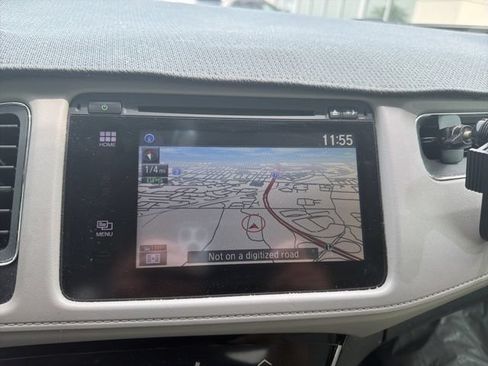 Used 2018 Honda HR-V EX-L image 16