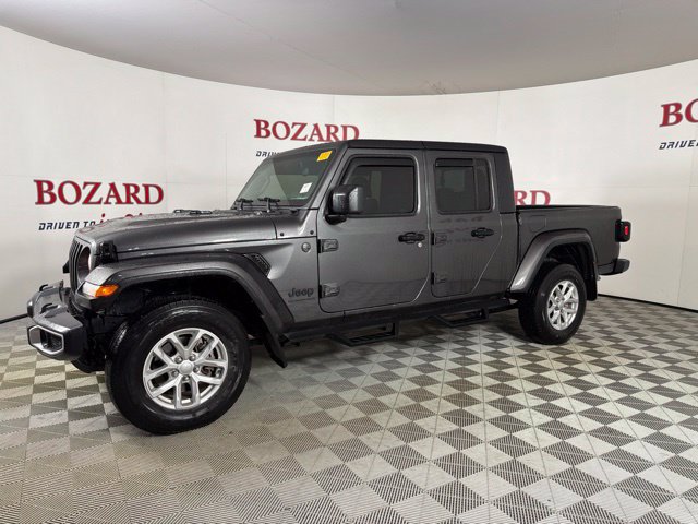 Used 2023 Jeep Gladiator Sport AWD/4WD image 5