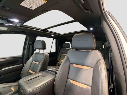 Used 2023 GMC Yukon AT4 image 22