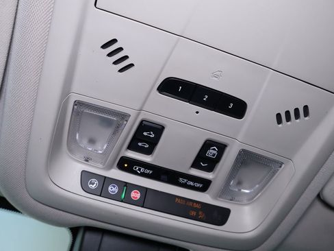 Used 2020 GMC Terrain Denali w/ Denali Premium Package image 31