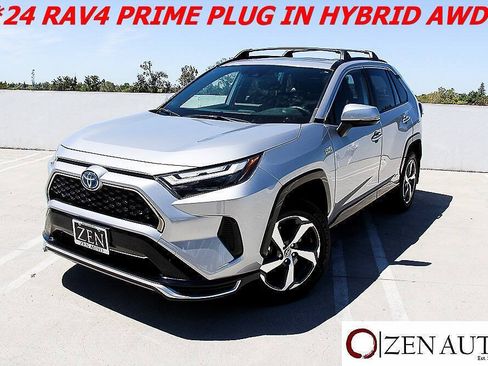 Used 2024 Toyota RAV4 SE w/ Weather & Moonroof Package AWD/4WD image 3
