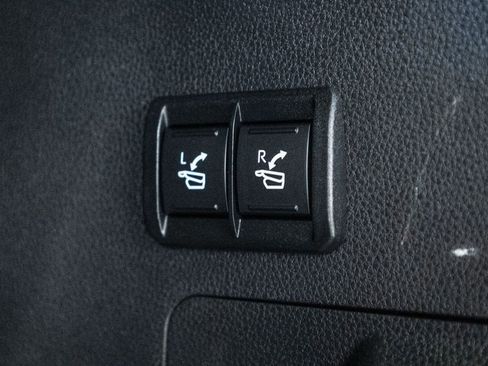 Certified 2023 Toyota Sequoia Capstone image 40