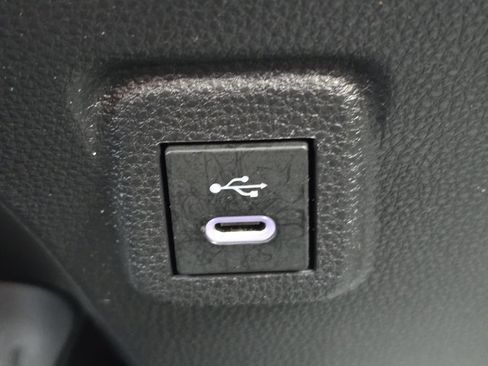 Used 2025 Toyota Corolla LE FWD image 8