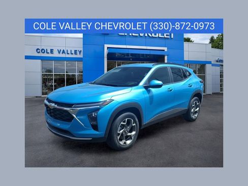 New 2026 Chevrolet Trax LT w/ Driver Confidence Package FWD image 1