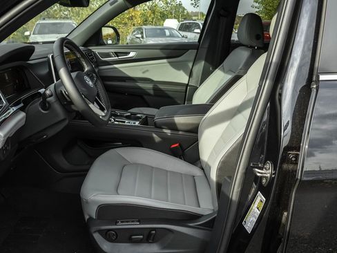 New 2025 Volkswagen Atlas Cross Sport SEL image 5