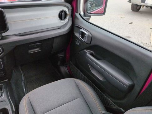 Certified 2024 Jeep Wrangler Unlimited Sport AWD/4WD image 19