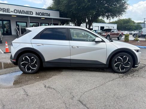 Used 2023 Hyundai Ioniq 5 SEL AWD/4WD image 2