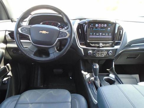 Used 2019 Chevrolet Traverse LT AWD/4WD image 17