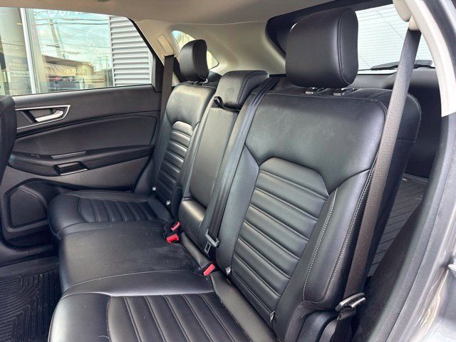 Used 2022 Ford Edge SEL w/ Convenience Package AWD/4WD image 10