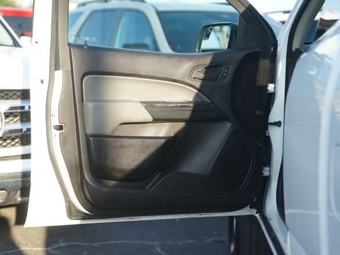 Used 2017 Chevrolet Colorado W/T w/ WT Convenience Package RWD image 30