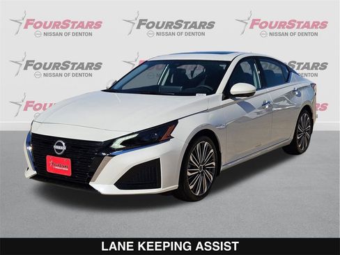 New 2025 Nissan Altima 2.5 SL image 9