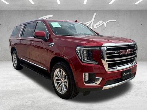 Used 2021 GMC Yukon XL SLT w/ SLT Premium Package RWD image 2