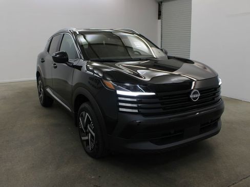 New 2026 Nissan Kicks SV image 6