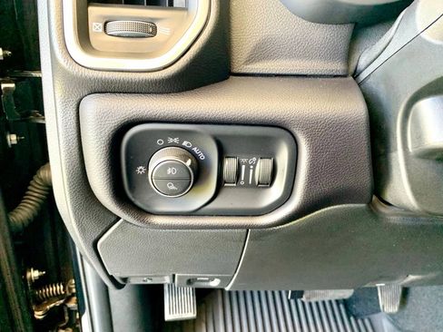 Used 2023 RAM 2500 Laramie w/ Night Edition AWD/4WD image 27