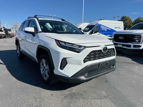 Used 2025 Toyota RAV4 XLE image 11