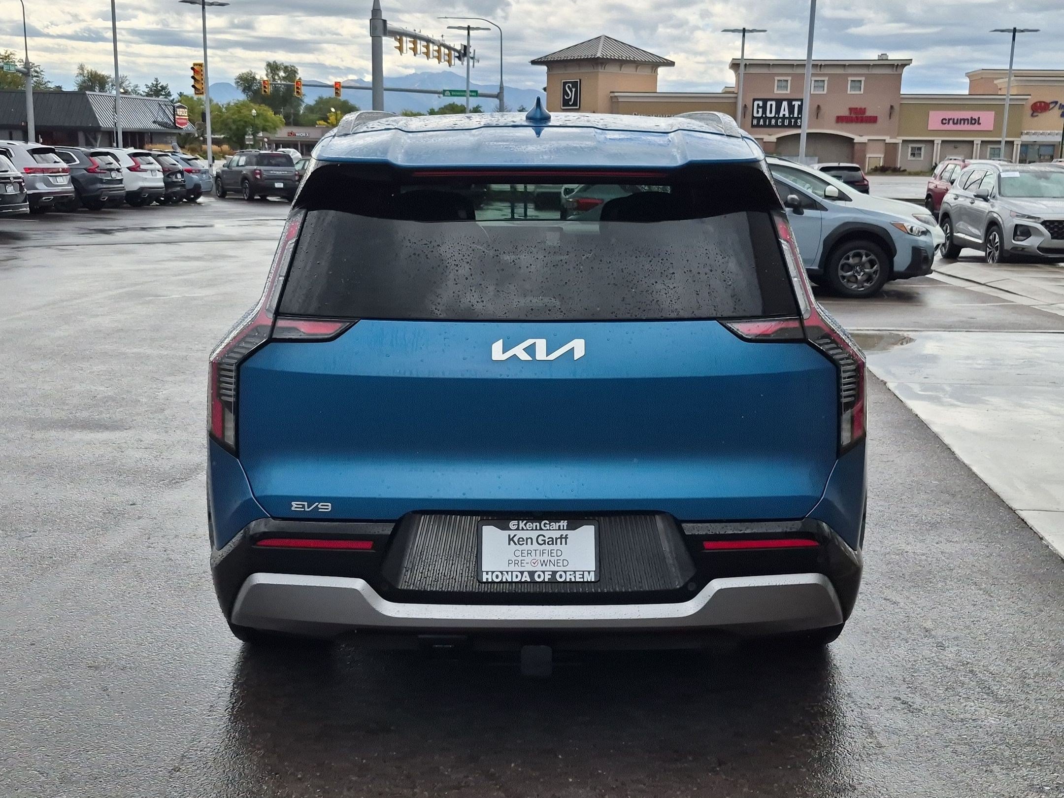 Used 2024 Kia EV9 Land w/ Towing Package AWD/4WD image 7