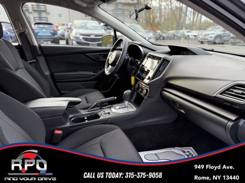 Used 2018 Subaru Impreza 2.0i Premium image 16