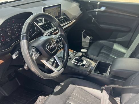 Used 2019 Audi Q5 2.0T Premium Plus w/ Premium Plus Package AWD/4WD image 9