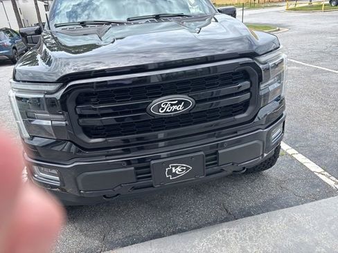 Used 2024 Ford F150 Lariat w/ FX4 Off-Road Package AWD/4WD image 3