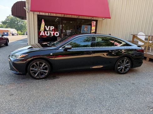 Used 2020 Lexus ES 350 F Sport w/ Accessory Package FWD image 11