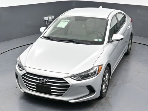 Used 2018 Hyundai Elantra SEL image 39