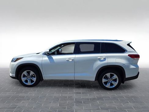 Used 2019 Toyota Highlander Limited AWD/4WD image 4