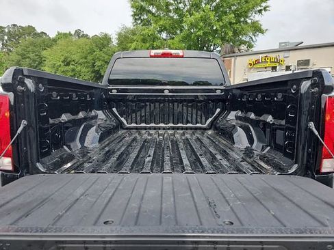 Used 2024 Chevrolet Colorado W/T RWD image 12