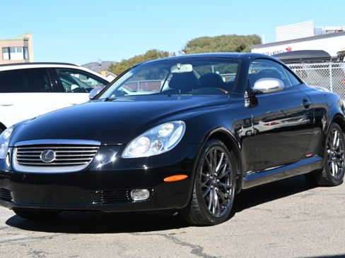 Used 2005 Lexus SC 430 Convertible image 1