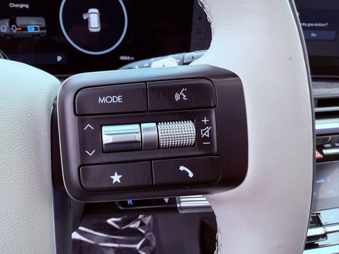 Used 2025 Hyundai Santa Fe Calligraphy image 28