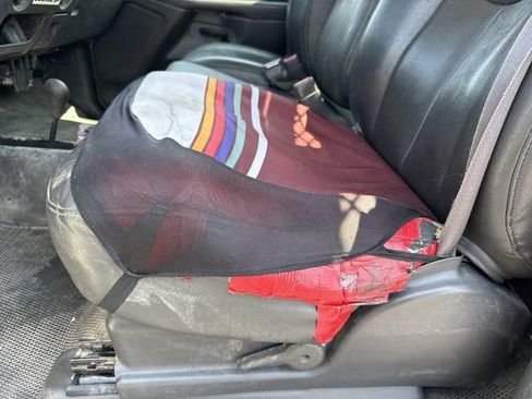 Used 2006 Chevrolet Silverado 3500 4x4 Regular Cab image 13