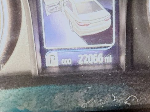 Used 2017 Toyota Camry SE FWD image 16
