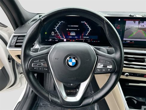 Used 2023 BMW 330i Sedan w/ Premium Package image 10
