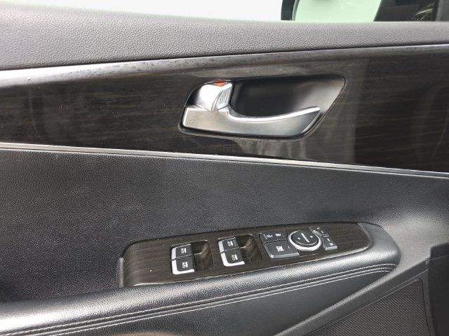 Used 2020 Kia Sorento FWD V6 image 27