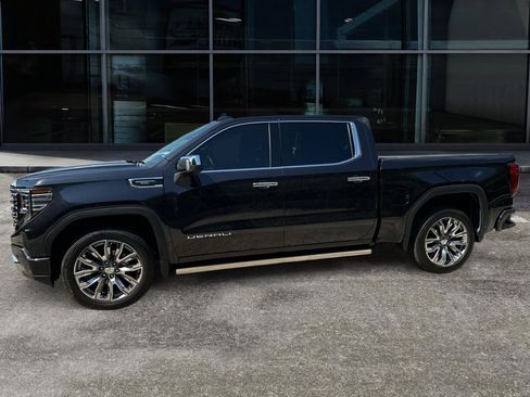 Used 2025 GMC Sierra 1500 Denali w/ Denali Reserve Package AWD/4WD image 4