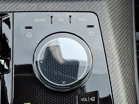 New 2026 BMW X3 xDrive30 w/ Convenience Package image 16