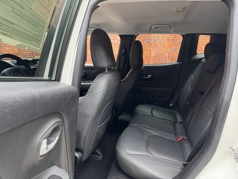 Used 2021 Jeep Renegade Limited w/ Luxury Group II image 23