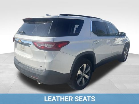 Used 2019 Chevrolet Traverse LT w/ LT Premium Package AWD/4WD image 11