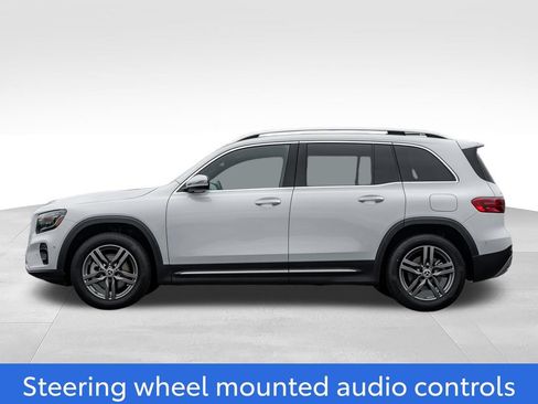 Used 2024 Mercedes-Benz GLB 250 4MATIC w/ Winter Heating Package image 4