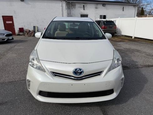 Used 2012 Toyota Prius V Two image 8
