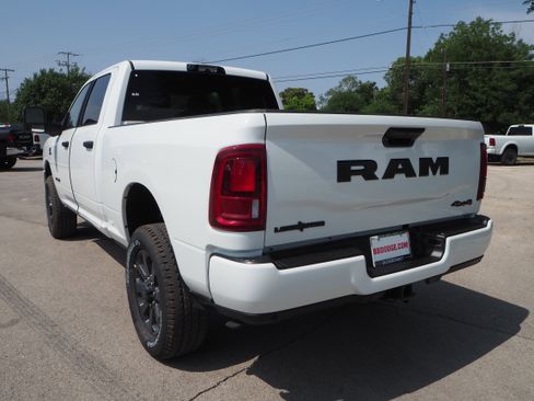 New 2025 RAM 2500 Lone Star image 8