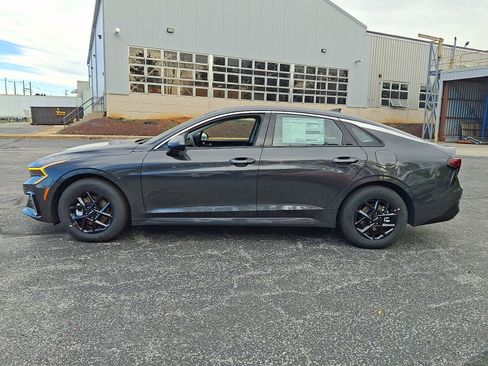 New 2026 Kia K5 LXS FWD image 5