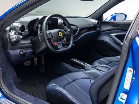 Certified 2021 Ferrari F8 Tributo RWD image 68