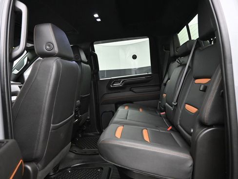 Used 2024 GMC Sierra 2500 AT4 w/ AT4 Premium Plus Package image 10