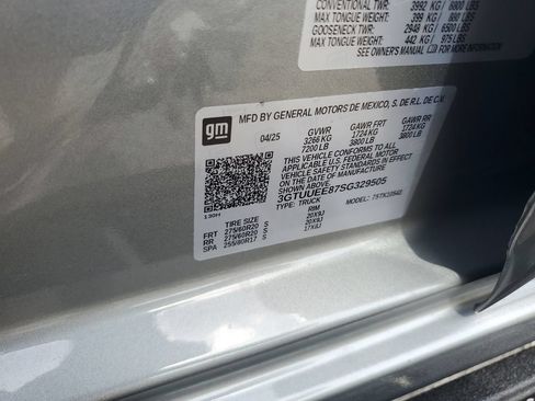 Used 2025 GMC Sierra 1500 AT4 w/ AT4 Premium Package AWD/4WD image 28